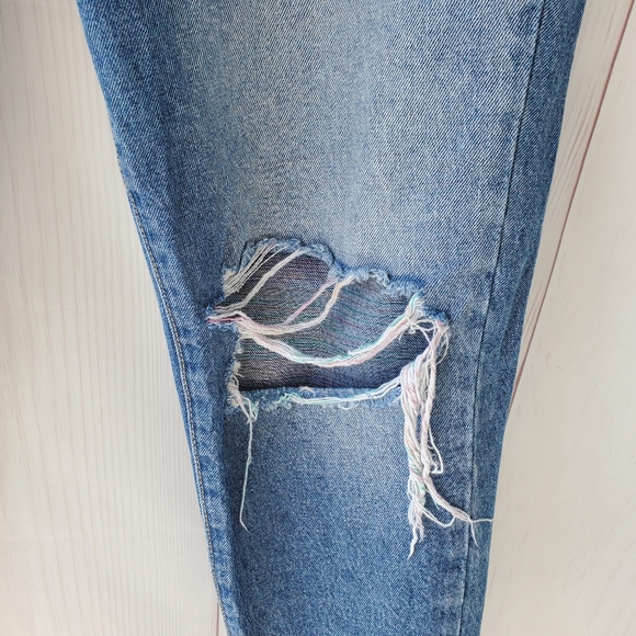 KanCan high rise distressed jeans - Picture 4 of 14